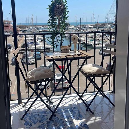 Borgo Damare Nettuno Vista Mare Leilighet Eksteriør bilde