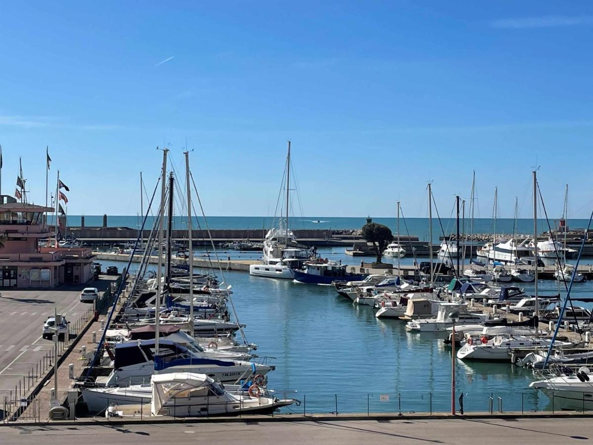 Borgo Damare Nettuno Vista Mare Leilighet Eksteriør bilde