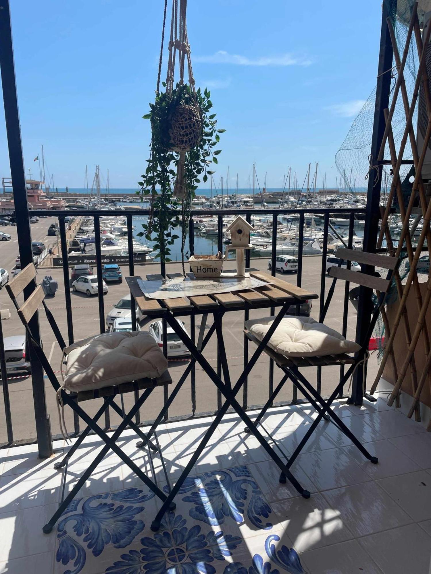 Borgo Damare Nettuno Vista Mare Leilighet Eksteriør bilde